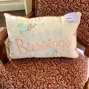 Beautiful accent pillow “Easter Blessings” - NWT